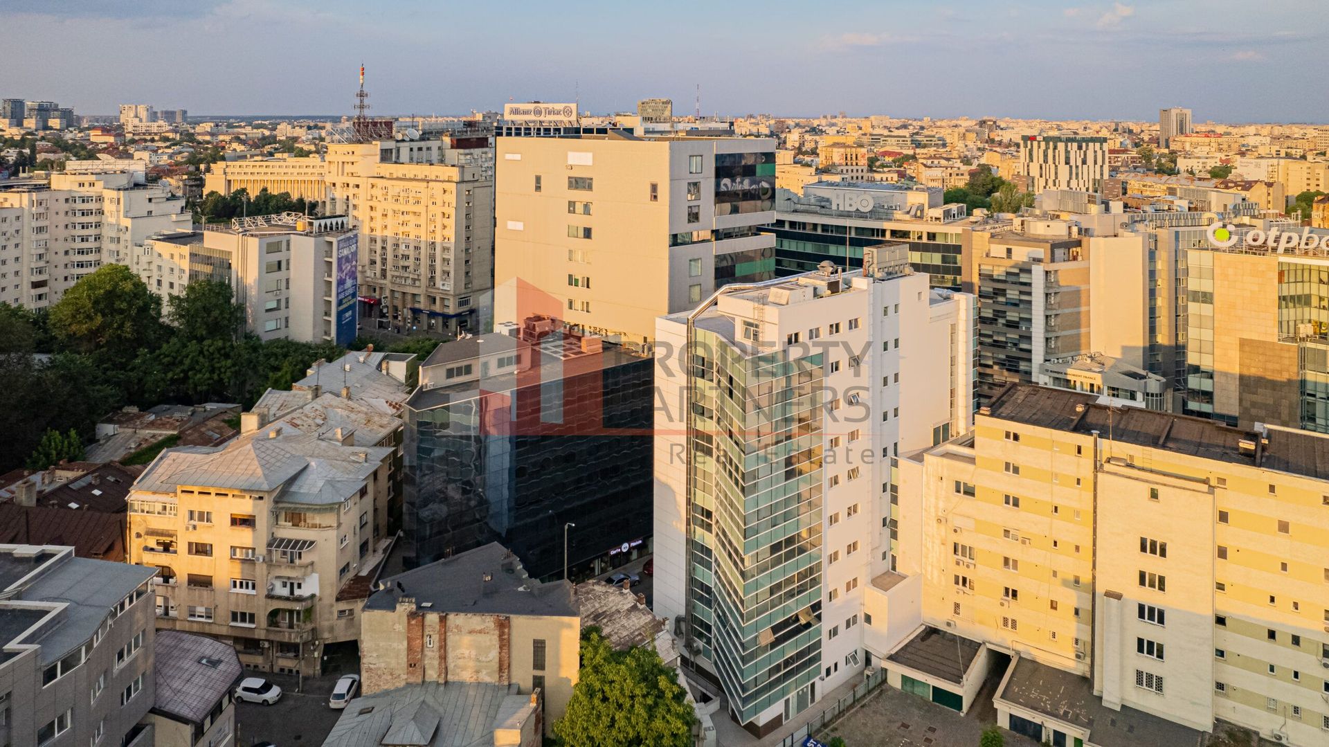 Spatiu comercial stradal - Pretabil restaurant / showroom - Victoriei - Poză 2