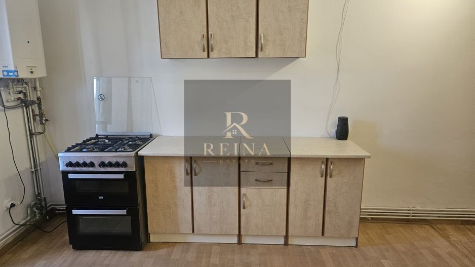 Apartament la casa de închiriat, zona centrală - Poză 3