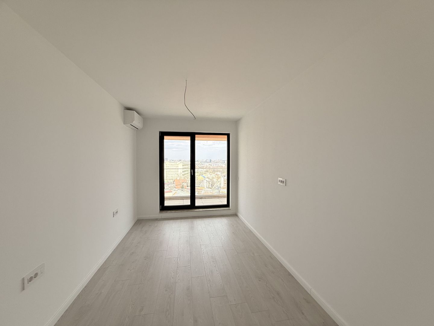 3 camere Parcul Carol 85 mp vedere panoramica - Poză 15