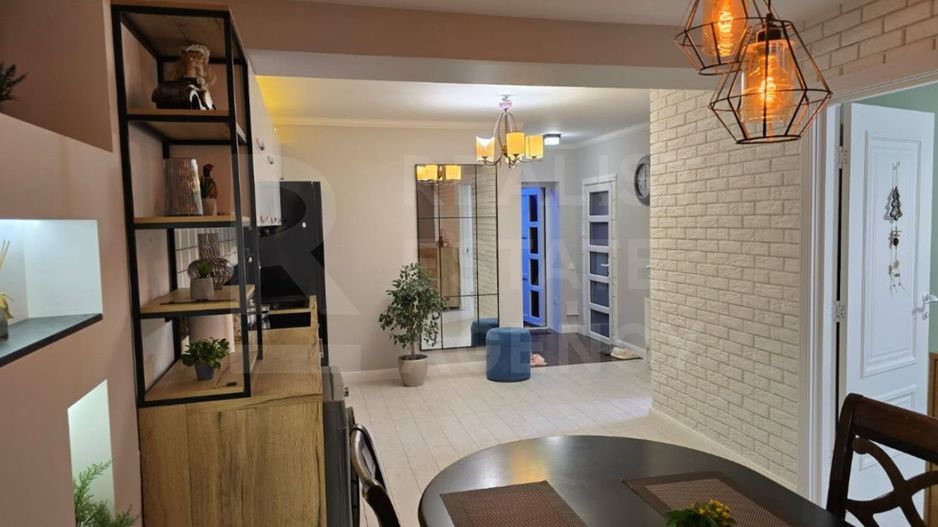 Vânzare, casă, 3 nivele, 6 camere, str. Mihail Sadoveanu, Strășeni - Poză 3