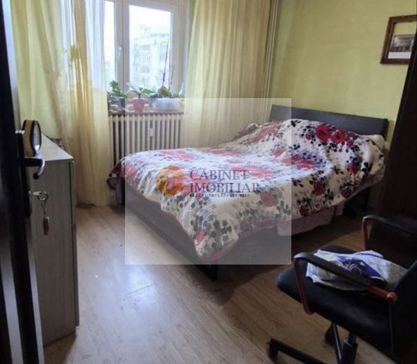 4 Camere-76MP | Credit | 7/10 | 1986 | 2 Băi | Metrou Crangasi-3minute - Poză 4