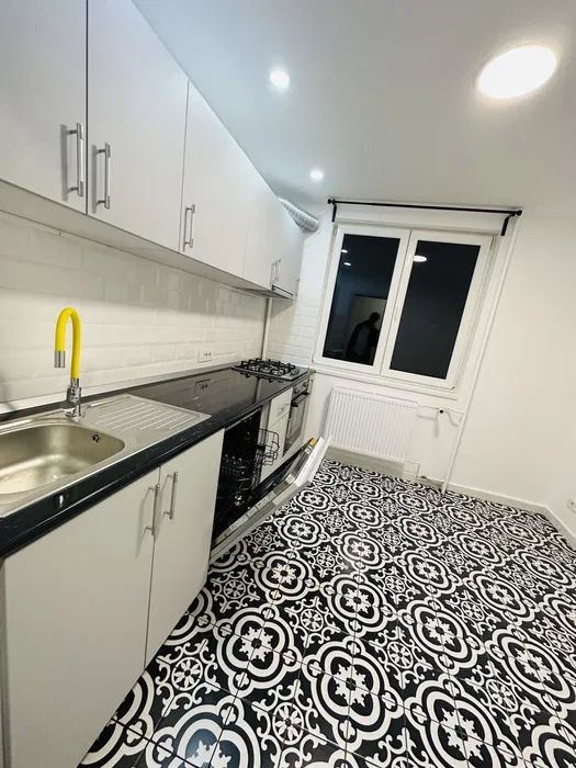 APARTAMENT 3 CAMERE 1 MAI | METROU - Poză 5