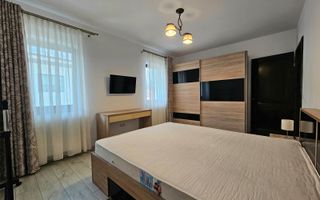 Casa mobilata 4 camere, 2 bai, curte si carport - Poză 3