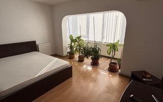 Apartament generos 2 camere - Poză 5