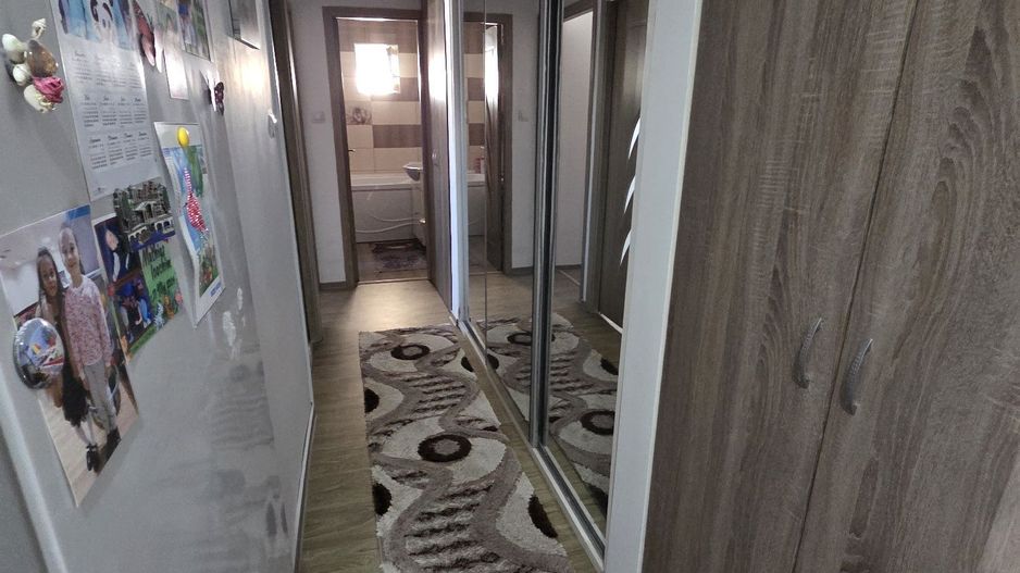 Apartament 3 camere, decomandat, etaj 4/4, Micro 16 - Poză 5