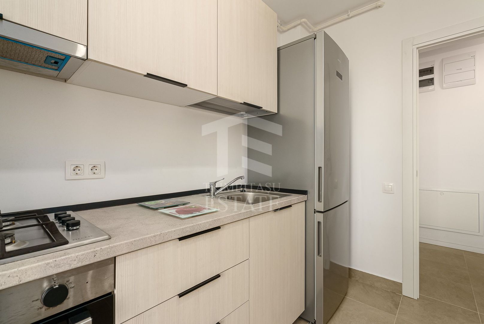 Inchiriere 2 Camere Porsche Pipera - H Pipera Lake, parcare inclusa - Poză 15