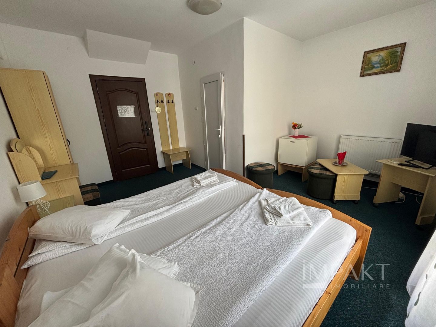 Camere de închiriat Mărăști, Hotel 3★  Utilități incluse | De la 400E - Poză 1