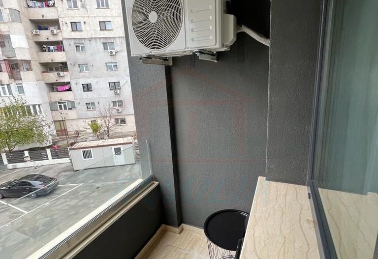 Inchiriem studio in Micro 17 , etaj 2 bloc ROKA, parcare privata, - Poză 8