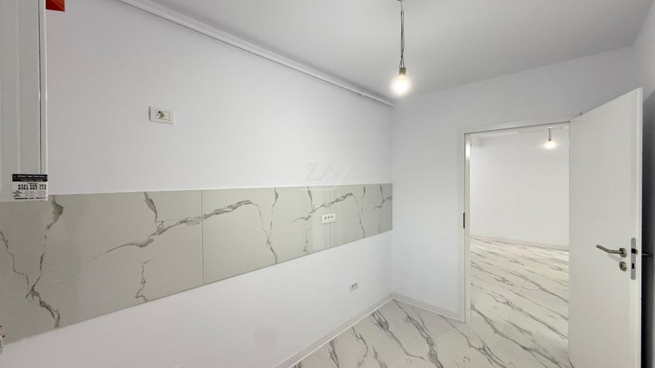 Bloc FINALIZAT la asfalt. Decomandat. Loc de parcare. - Poză 3