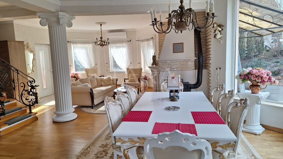 Casa Elegantă în Borhanci - Poză 5