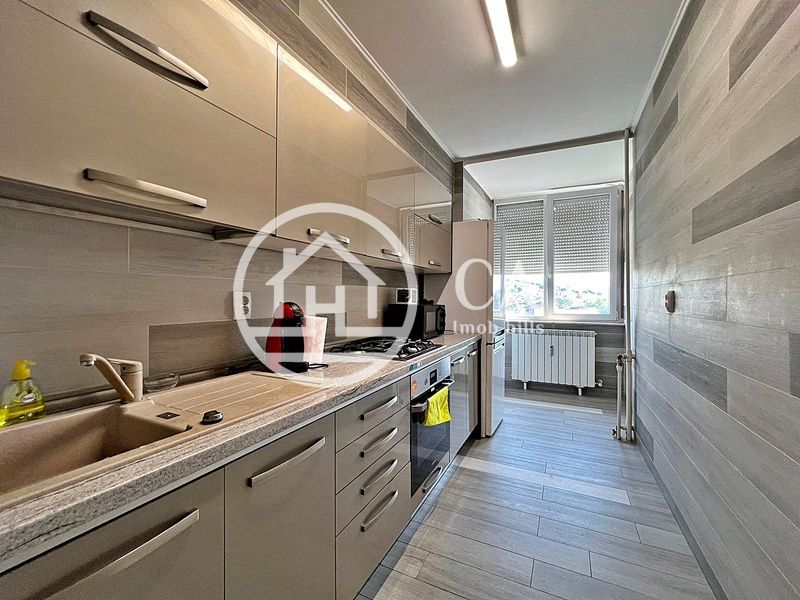 Apartament de închiriat cu 3 camere în zona Ultracentrală, Oradea - Poză 8