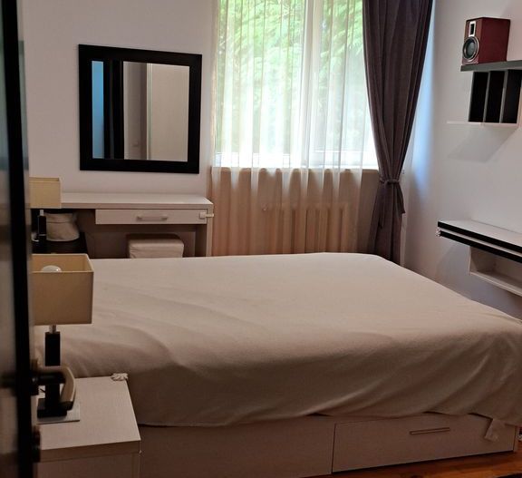 Apartament 3 camere Titan, renovat, parcare, lângă parc și metrou, cat friendly - Poză 3