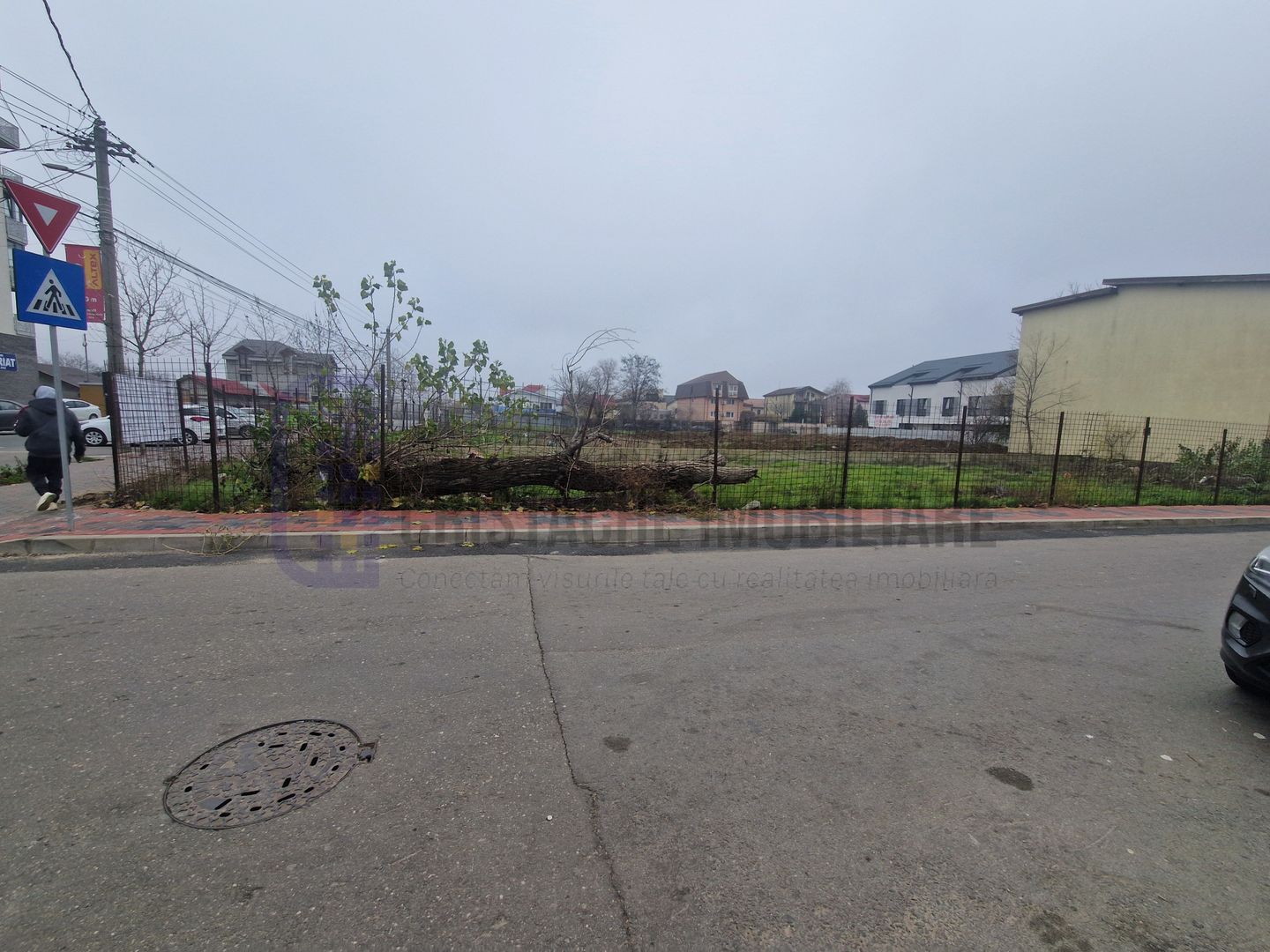 Teren stradal, deschidere 15m, fara constructii, langa Lidl - Str. Bratarii - Poză 4