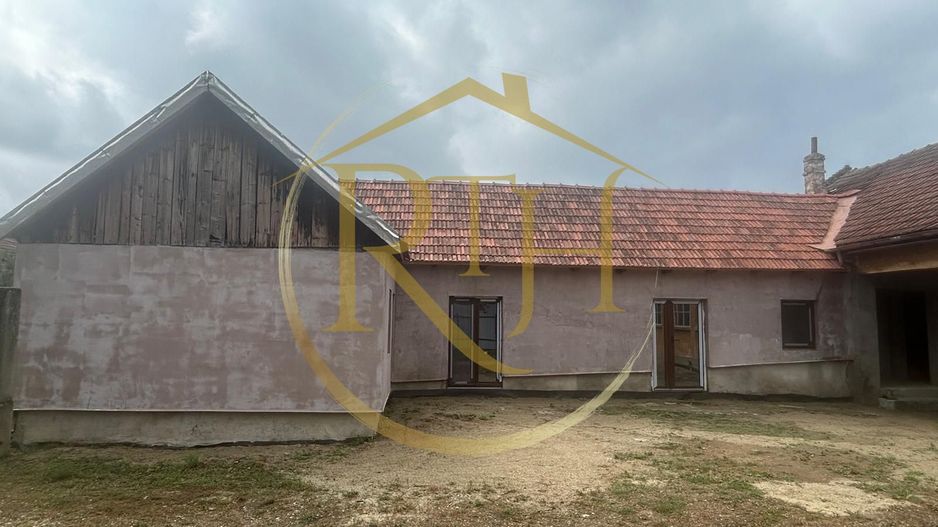 Casa plus teren de vânzare în Balinț,comision ,,0'' - Poză 2