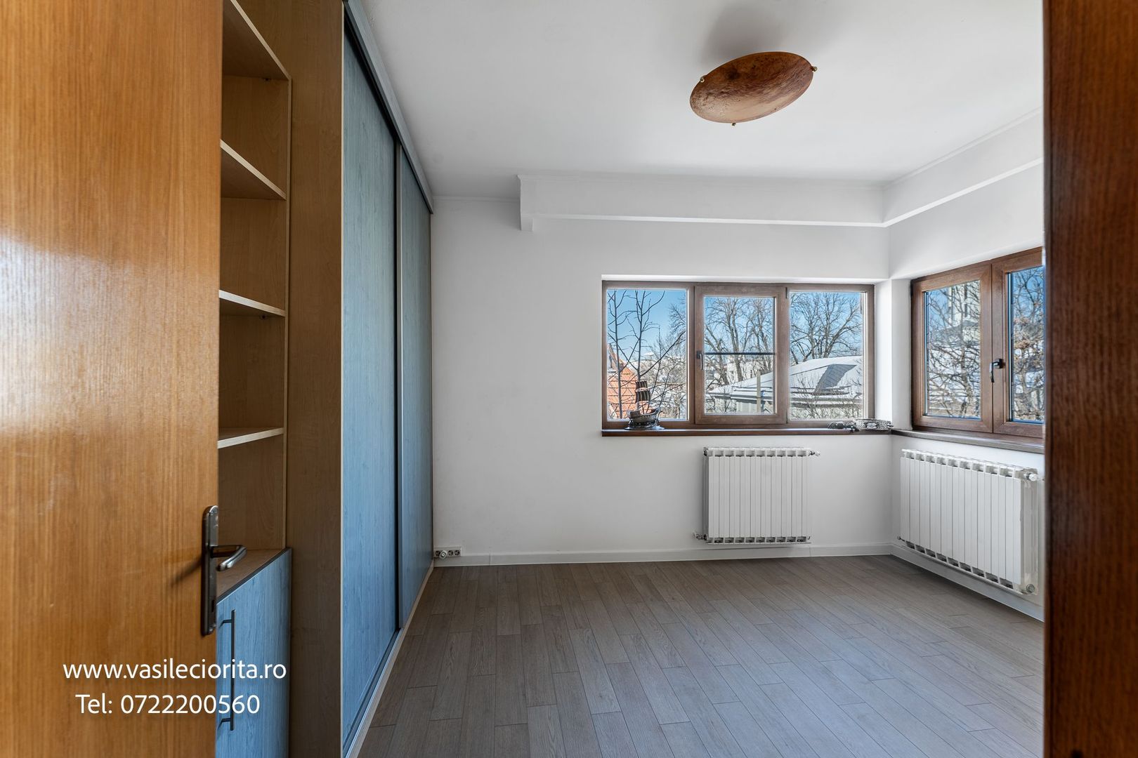 Apartament 3 camere str.Popa Nan,renovat 155000 eur - Poză 3