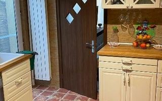 Casa  P+1+M 2006,teren total 156 mp  Cosbuc/ Parcul Carol - Poză 8