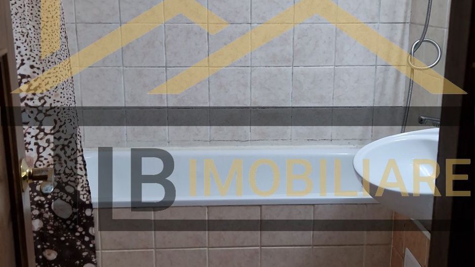 Apartament cu 3 camere, 65mp, zona UMFST - Poză 7