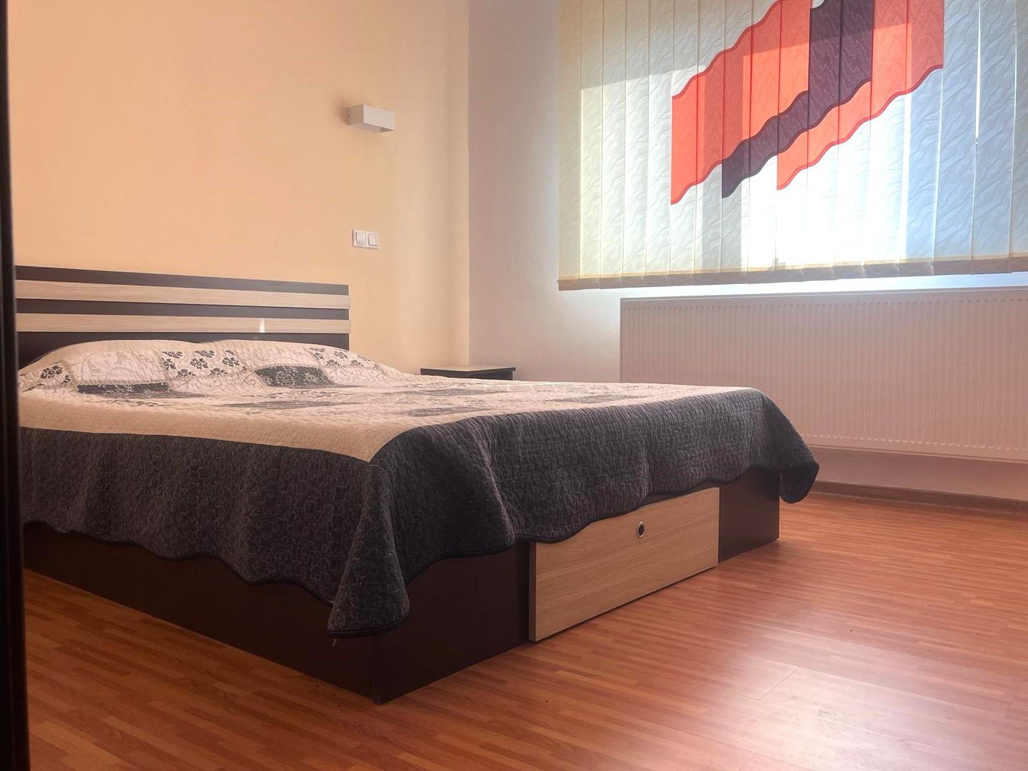 Priveliste frumoasa! Vanzare casa cu 3 camere in Sotanga! - Poză 11