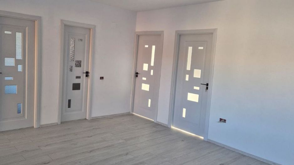 Casă de vânzare în zona Lumina – județul Constanța - Poză 3