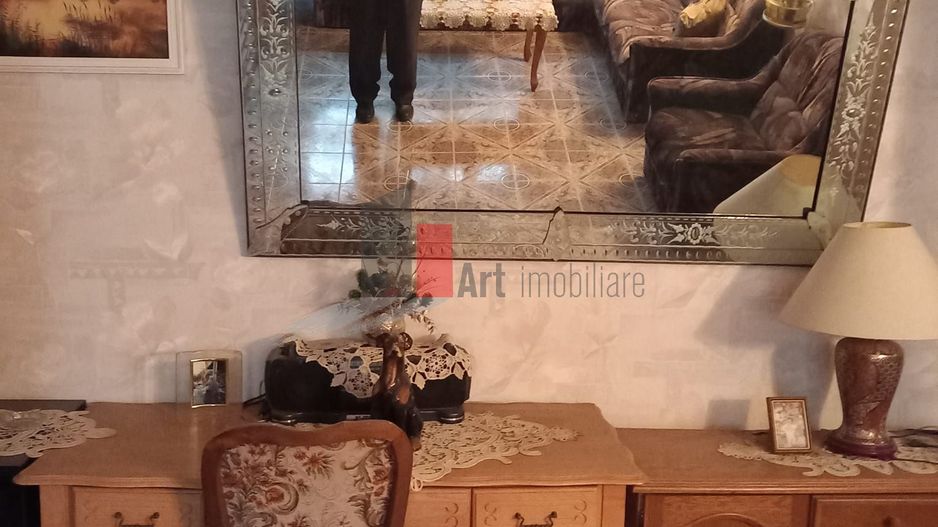 Vânzare apartament 3 camere Panduri - Poză 2