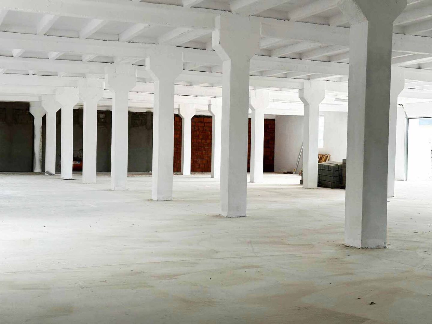 Hala industriala 500 mp Arad, zonă în dezvoltare, disponibila imediat! - Poză 1