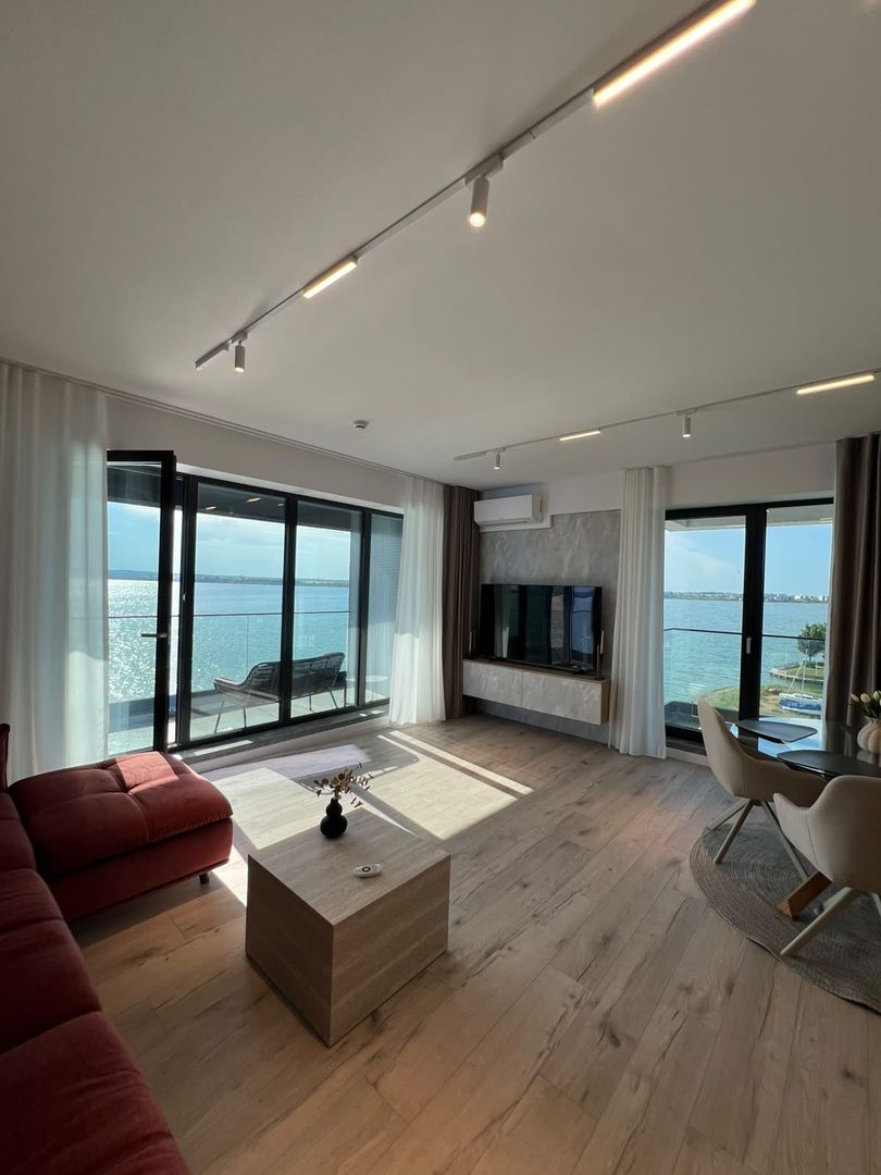 Apartament 2 camere Mamaia | Vedere frontală la lac | mobilat modern - Poză 1