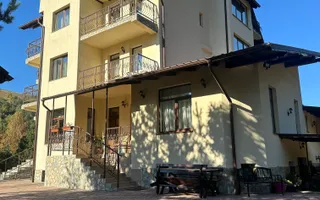 PENSIUNE DE VÂNZARE, TEREN 2.000 MP, 17 CAMERE, MOIECIU DE JOS - Poză 17