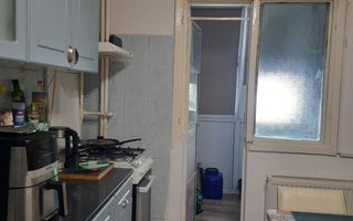 Apartament 4 camere-Aparatorii Patriei-Centrala proprie - Poză 2
