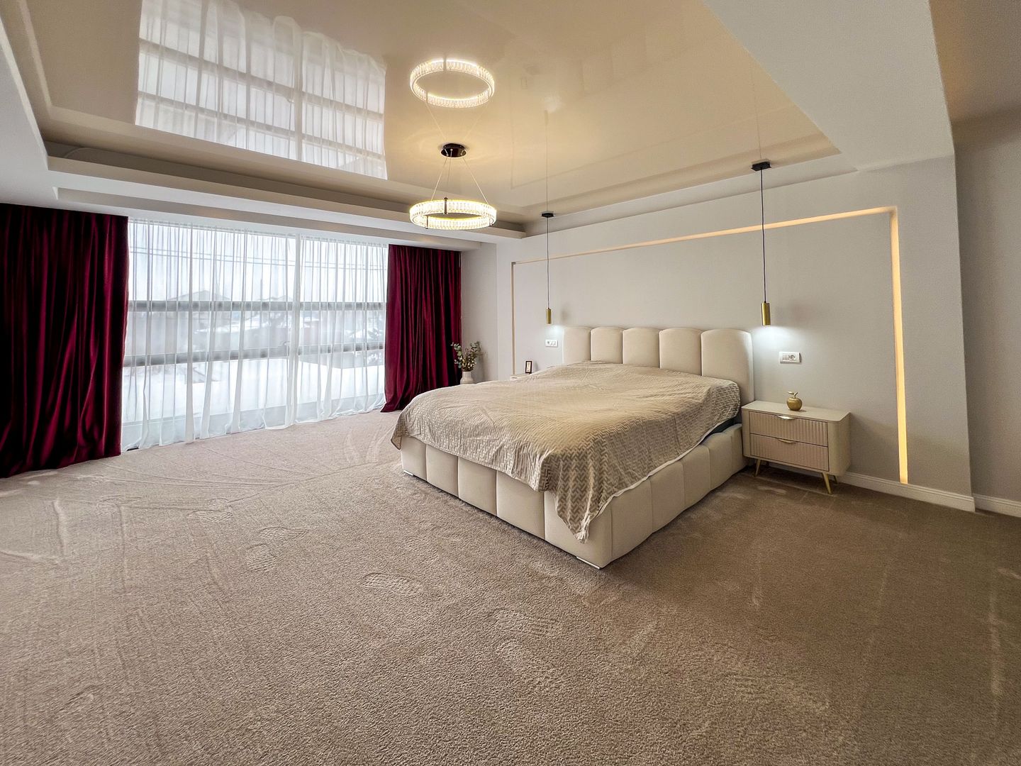 Ready to move  |  Vila premium cu piscina și jacuzzi încălzite - Poză 1