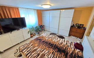 Casa 7 camere 3 bai 2 intrari Zona Garii - Poză 24