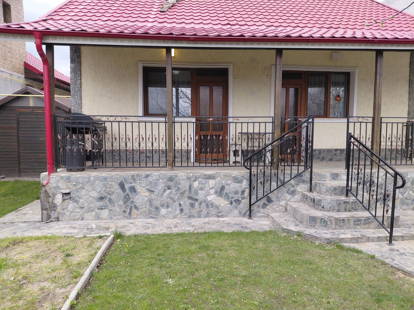 Casă spațioasă și primitoare, gata de mutare! Tulucesti! - Poză 32