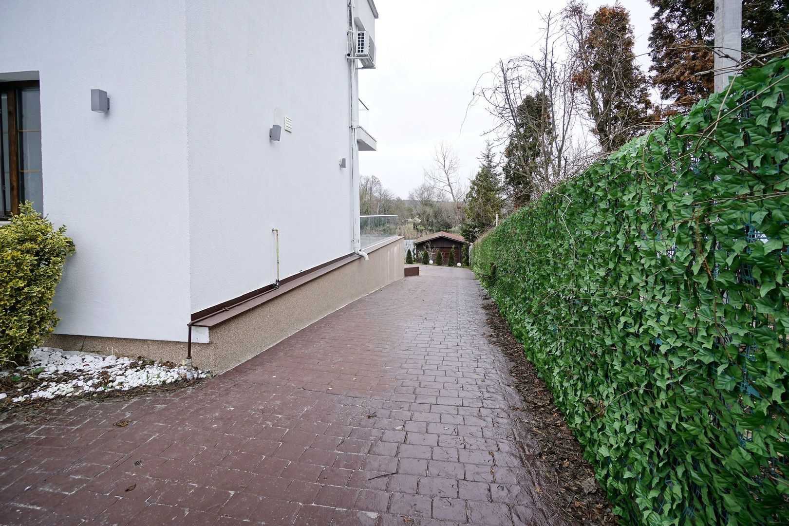 👉 Vilă spectaculoasă pe lac – Ghermănești | 573 mp | Terasă, ponton, - Poză 31