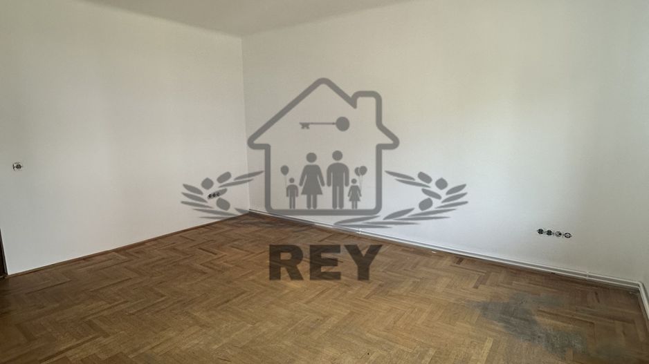 Imobil 3 niveluri, renovat, cu spațiu comercial si 2 ap.- Bd. Victoriei - Poză 16