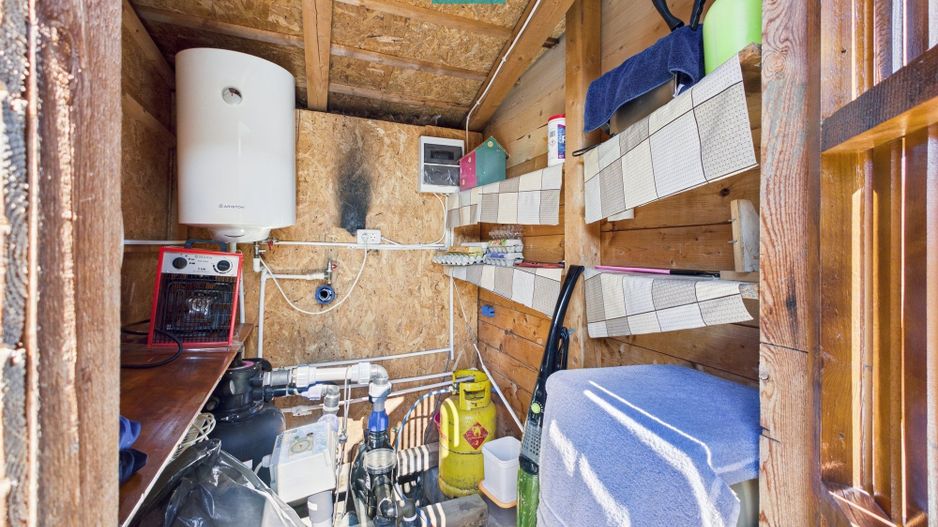 Casa cu potential multiplu in Curtici - Poză 41