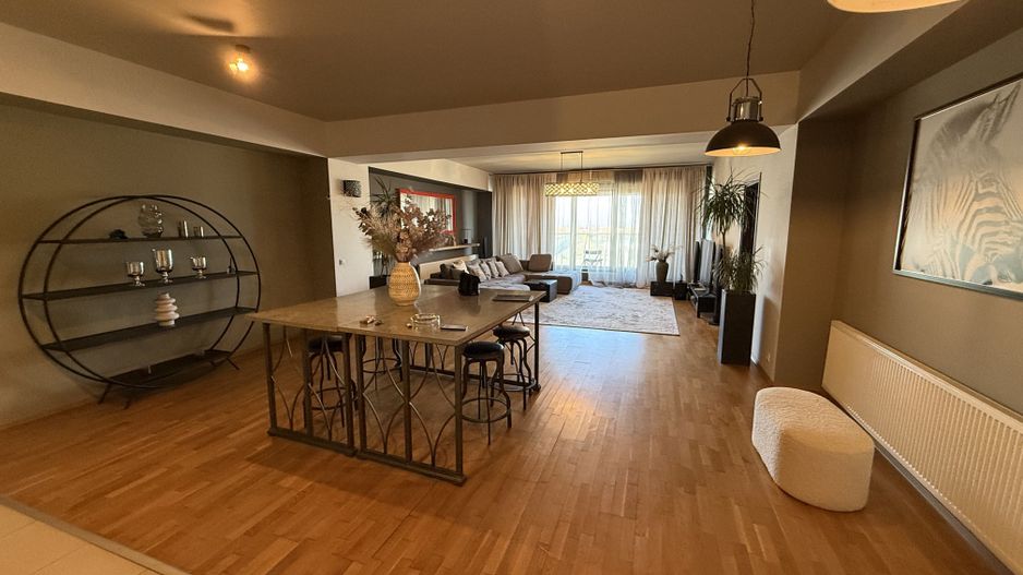 Refugiu Urban cu Lumină Naturală și Eleganță în Inima Pipera - Poză 6