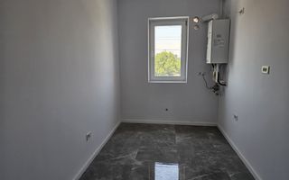 Apartament decomandat 3 camere, disponibil imediat, etaj 2/10 - Poză 9