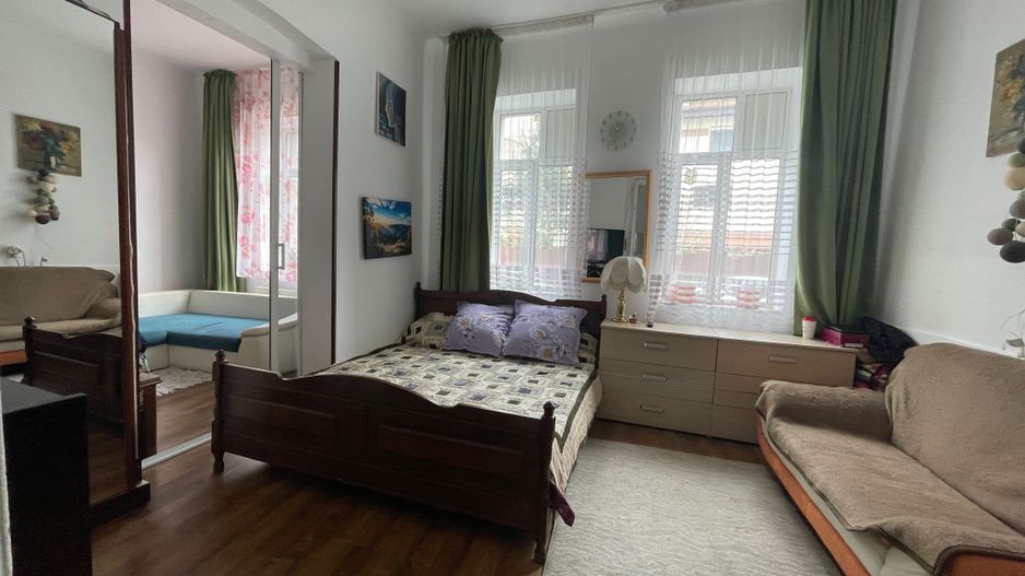 Vila solida P+1 situata in zona Eminescu - strada Vasile Lascar - Poză 5