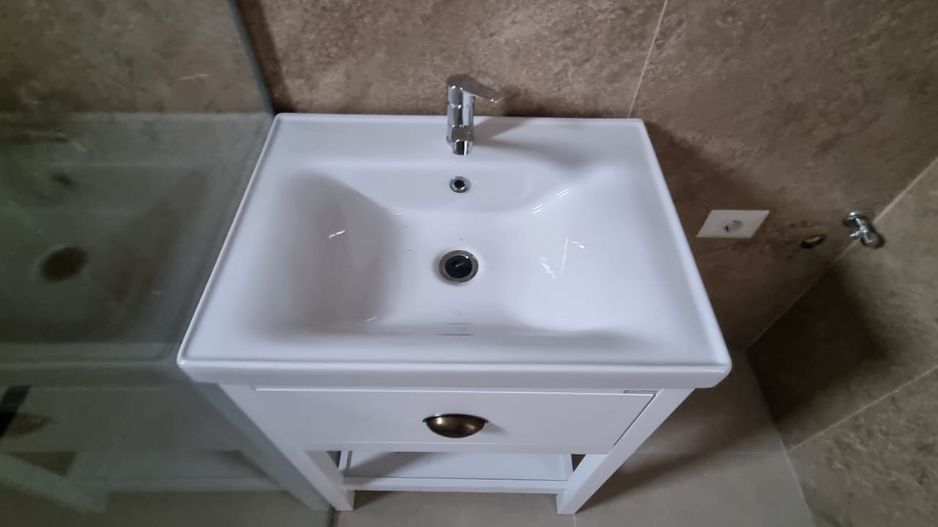 Reședință Modernă cu Finisaje Distinse - Poză 15