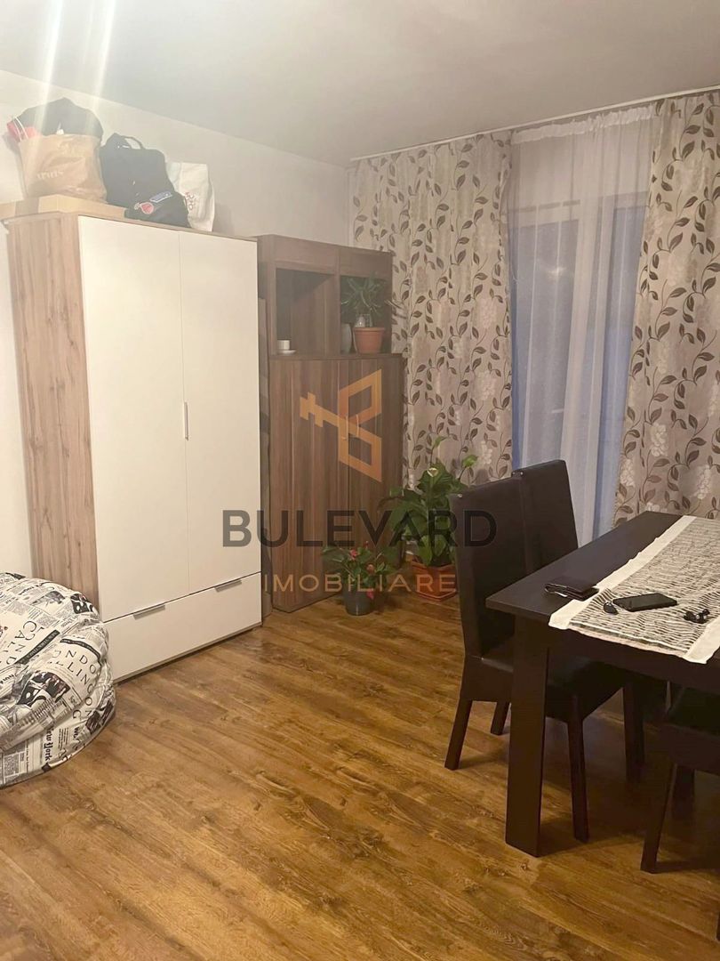Apartament cu 2 camere decomandate + parcare, zona strazii Florilor! - Poză 2