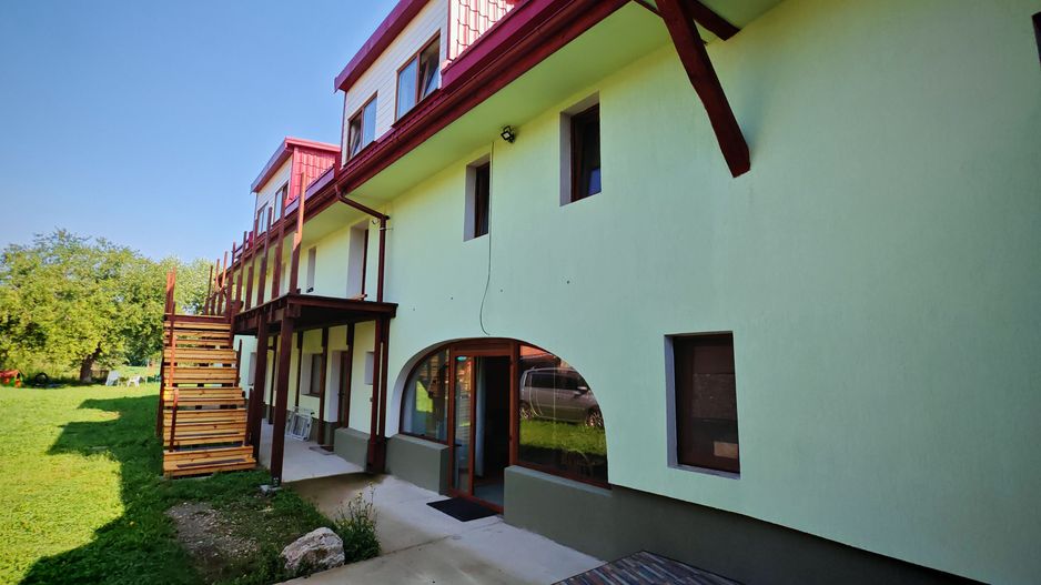 CASA SASEASCA comuna VULCAN,zona foarte buna,teren 3000 mp - Poză 12