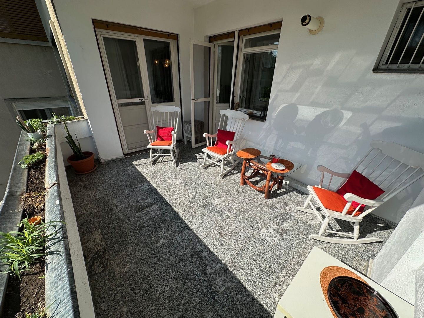 Apartament 5 camere in imobil tip asociatie zona Centrala - Poză 2