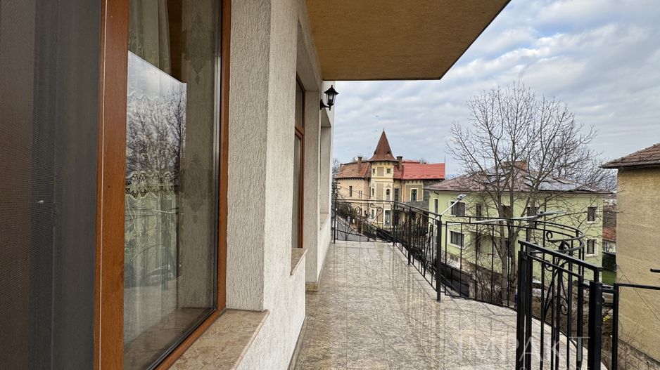 apartament 3 camere 100 mp pe 2 etaje zona Horea central, de închiriat - Poză 17