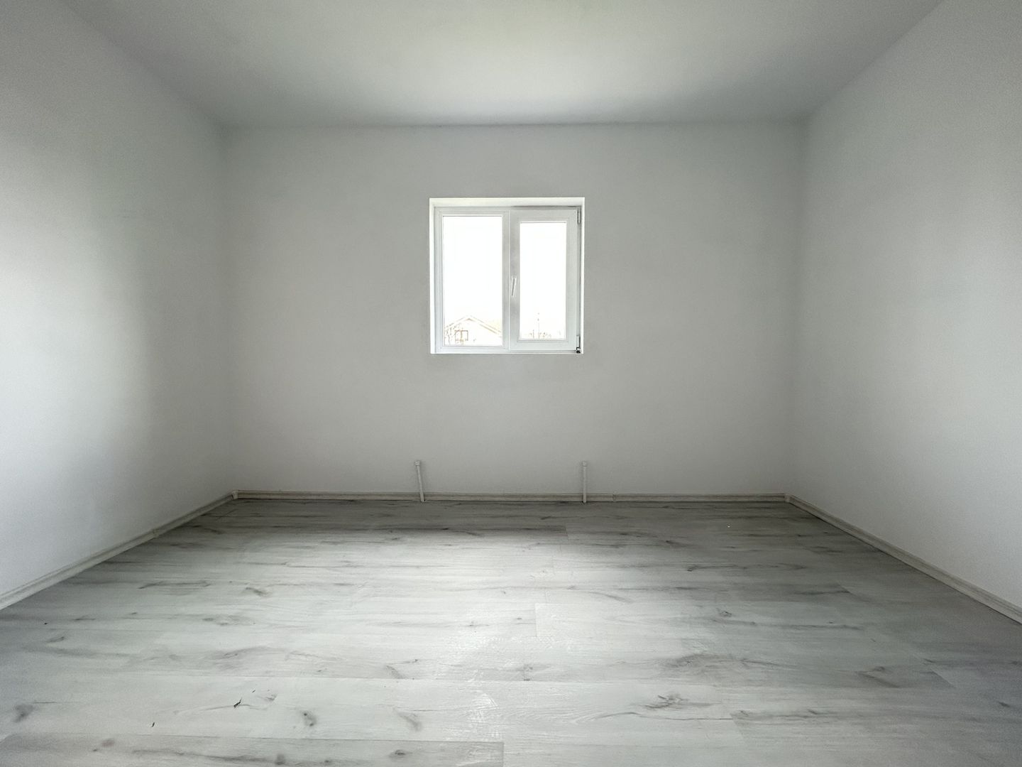 Casa din BCA c-tie 2025 – Pecineaga – apa/canalizare/curent - Poză 6