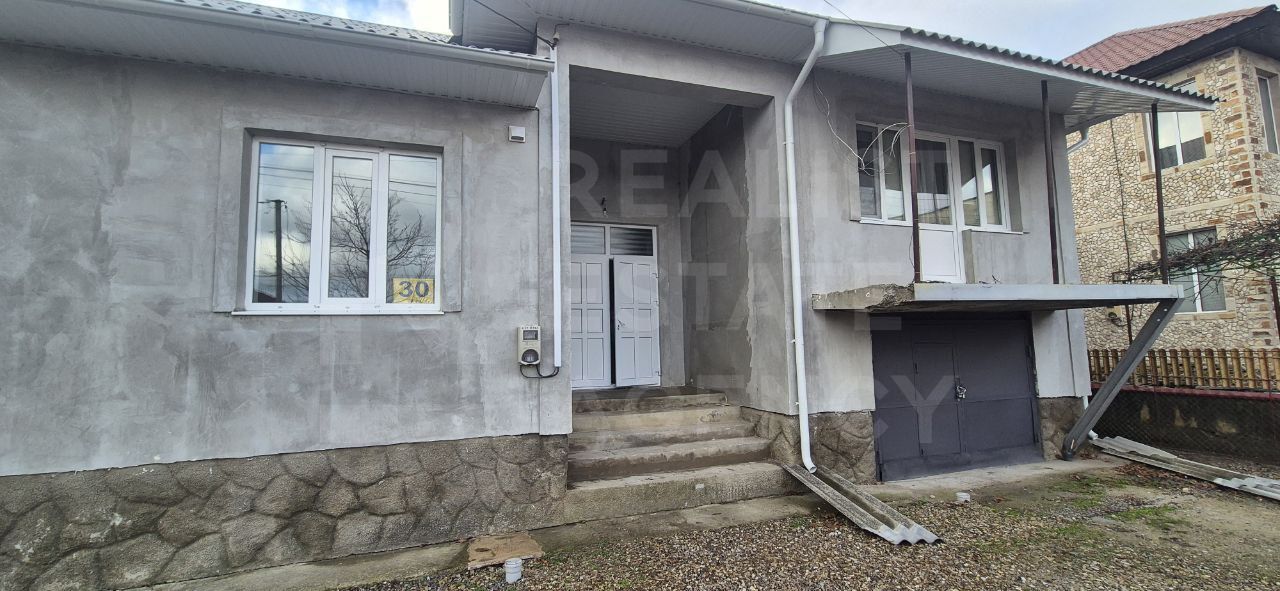 Vânzare, casă,  2 nivele, 4 camere, strada Vasile Lupu, Drochia - Poză 1