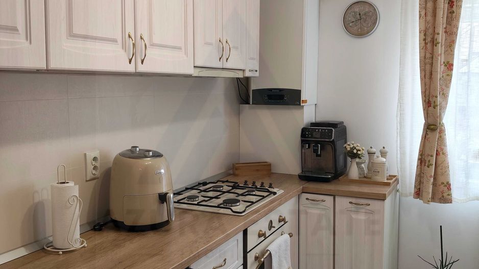 Apartament ultrafinisat 60 mp utili cu bucatarie inchisa zona Terezian - Poză 5