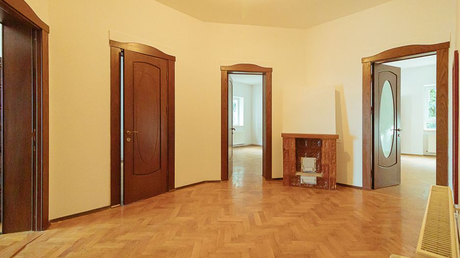 Ultracentral, apartament in casa, pretabil locuit si/sau birouri, pet friendly. - Poză 13