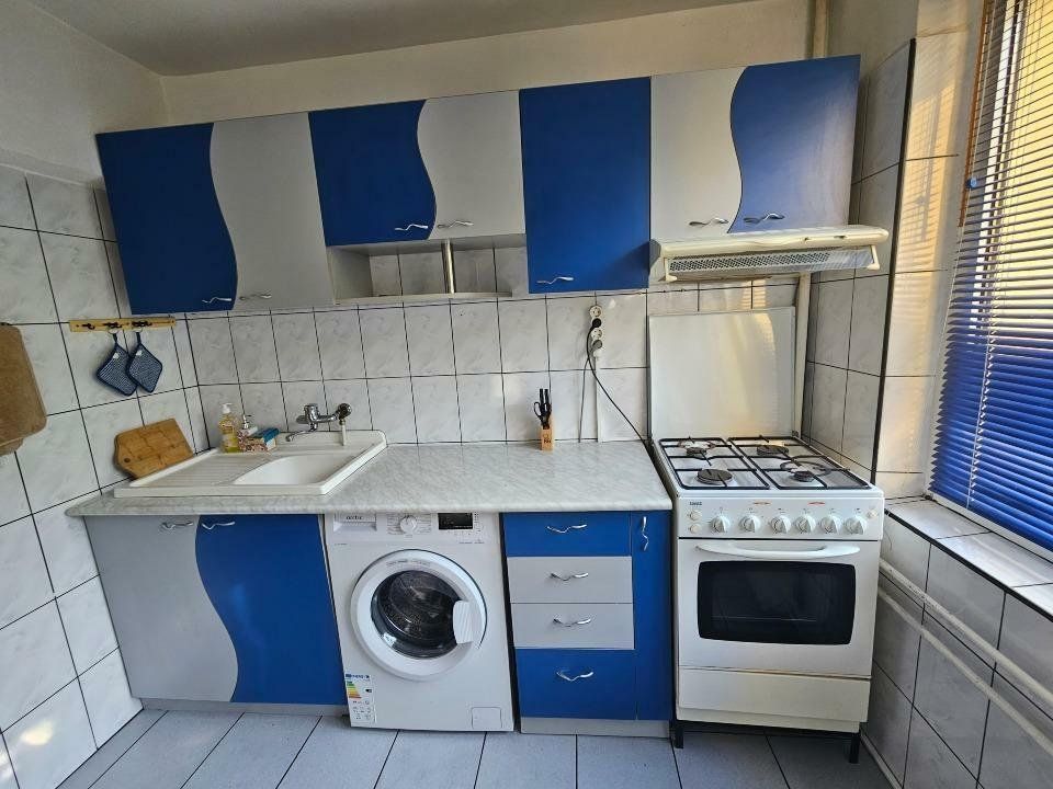 Particular - oferta ap 2 camere decomandat metrou Bucur Obor bloc reabilitat - Poză 6