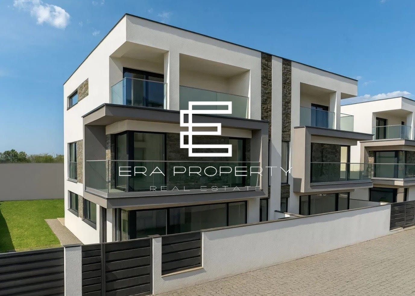 Casă cu Design Mediteranean în Selimbar – Strada Triajului - Poză 1