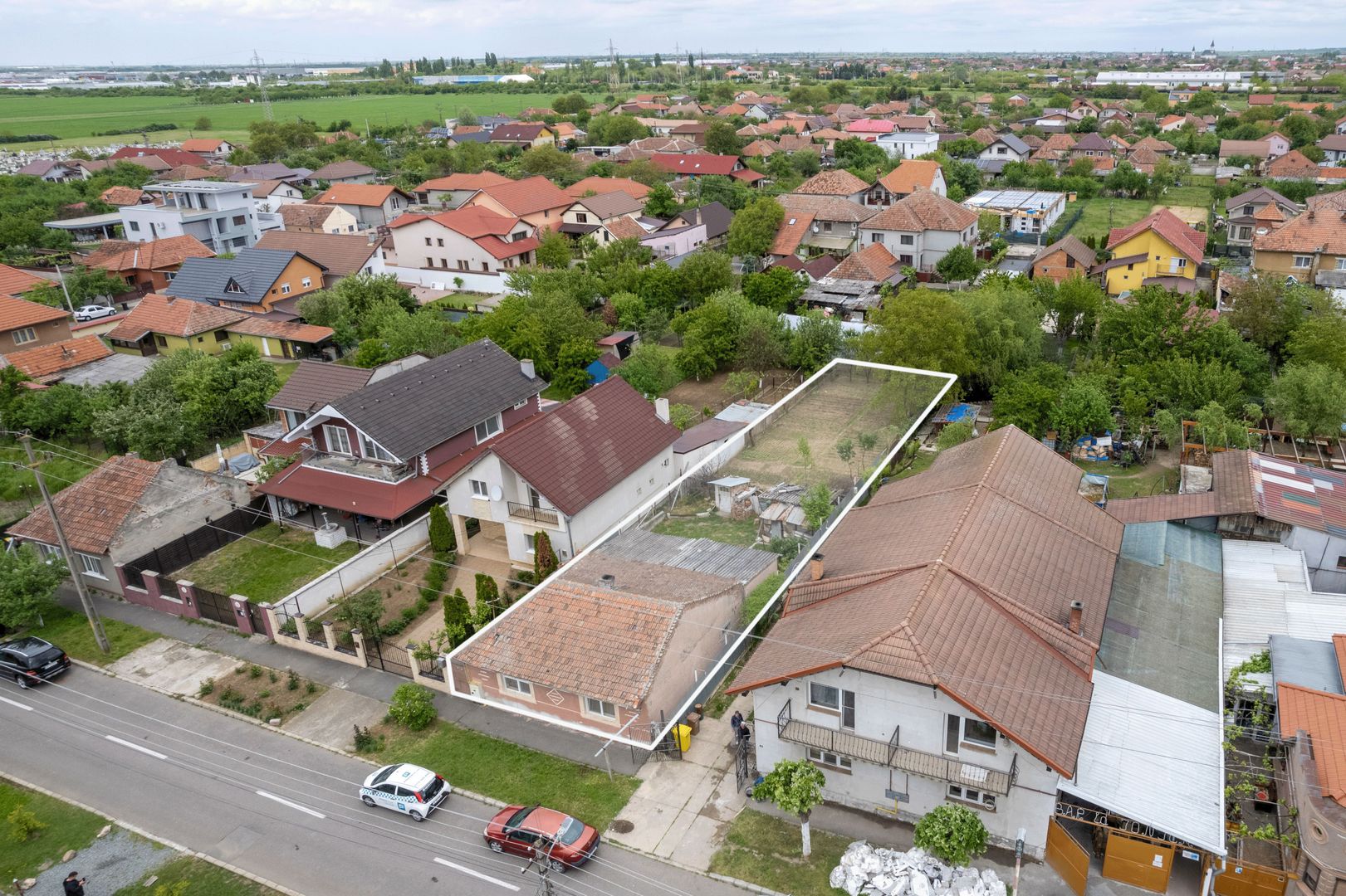 Casă cu 4 camere în Bujac. - Poză 2