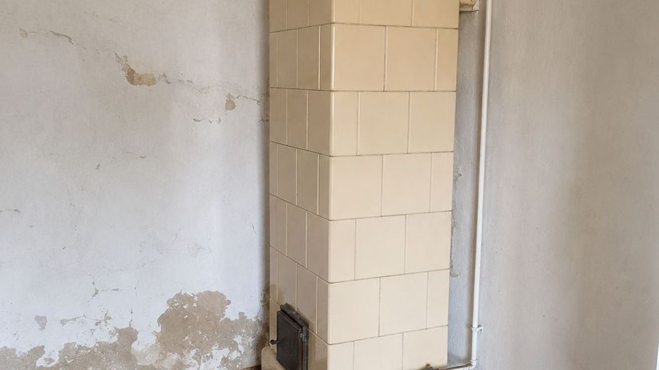 Casă de vânzare cu teren generos în Valea lui Mihai - Poză 5
